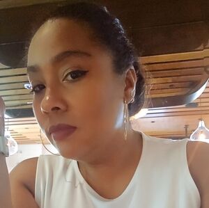 Meet your Posher, Fernande